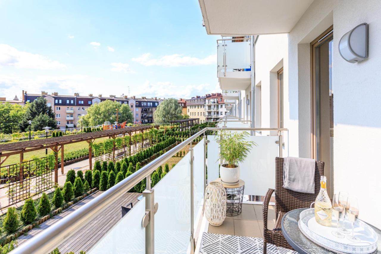 Apartament "Anna" - Kwartal Rozy Wiatrow, 15 Min Spacerem Od Plazy シフィノウイシチェ エクステリア 写真