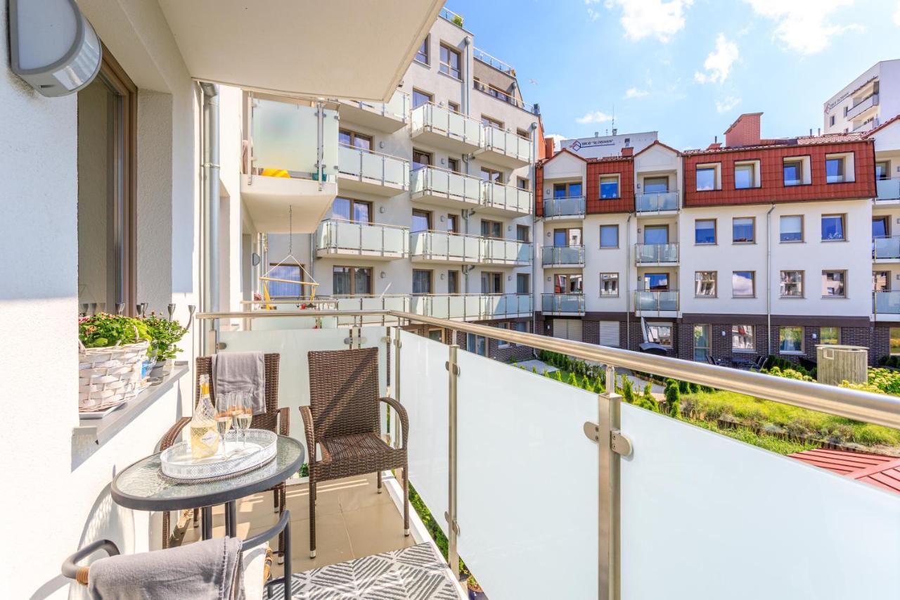 Apartament "Anna" - Kwartal Rozy Wiatrow, 15 Min Spacerem Od Plazy シフィノウイシチェ エクステリア 写真