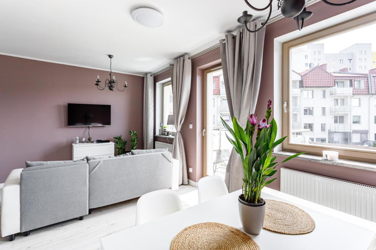 Apartament "Anna" - Kwartal Rozy Wiatrow, 15 Min Spacerem Od Plazy シフィノウイシチェ エクステリア 写真